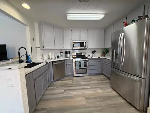 Kitchen - 322 Culbertson Dr, Lodi, CA 95240 photo 1 of 1