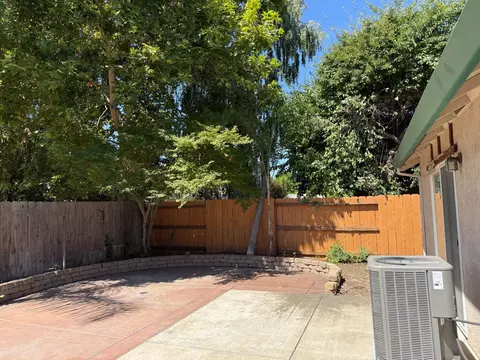 Exterior - 322 Culbertson Dr, Lodi, CA 95240 photo 2 of 7