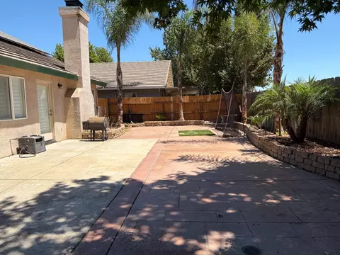 Exterior - 322 Culbertson Dr, Lodi, CA 95240 photo 6 of 7