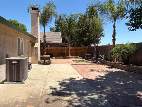 Exterior - 322 Culbertson Dr, Lodi, CA 95240 photo 7 of 7