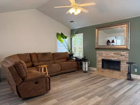 Living - 322 Culbertson Dr, Lodi, CA 95240 photo 1 of 2