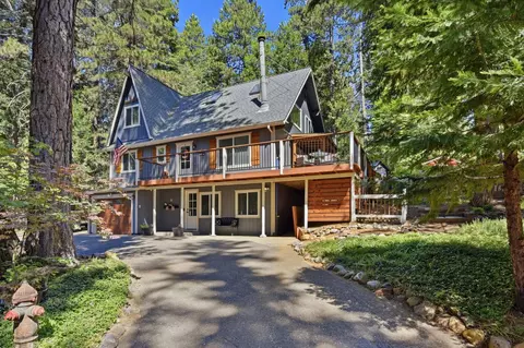 4388 Lakeridge Dr, Pollock Pines, CA 95726