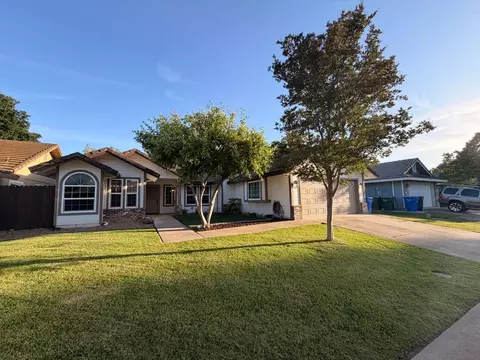 630 Germaine Dr, Galt, CA 95632