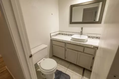 Bath - 3700 Tully Rd #5, Modesto, CA 95356 photo 1 of 4