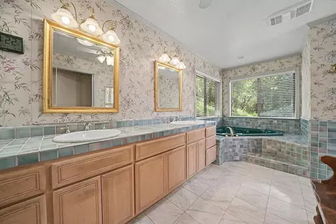 Bath - 13730 June Way, Jackson, CA 95642 photo 7 of 7