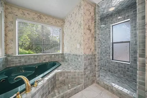 Bath - 13730 June Way, Jackson, CA 95642 photo 5 of 7