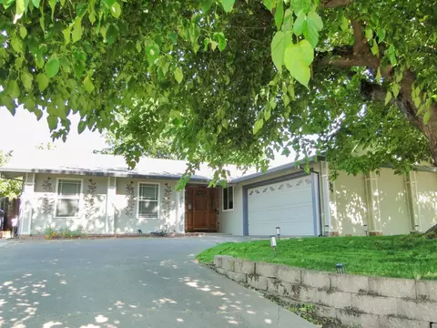 5008 Deerpark Cir, Fair Oaks, CA 95628