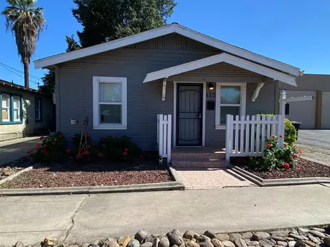 112 Almond Ave, Modesto, CA 95354