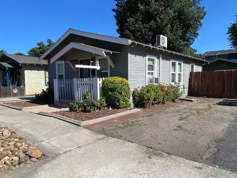 Exterior - 112 Almond Ave, Modesto, CA 95354 photo 5 of 6