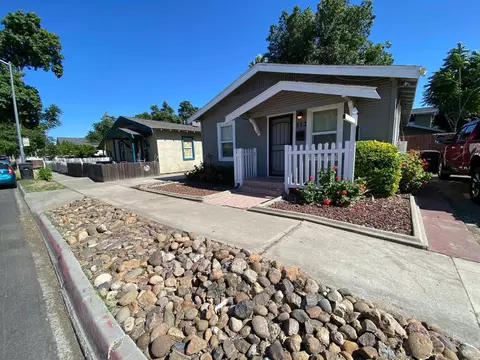 112 Almond Ave, Modesto, CA 95354