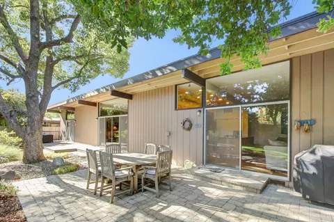 Exterior - 1012 Fordham Dr, Davis, CA 95616 photo 16 of 20