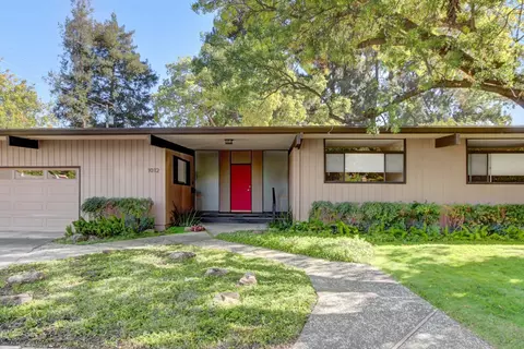 Exterior - 1012 Fordham Dr, Davis, CA 95616 photo 2 of 20