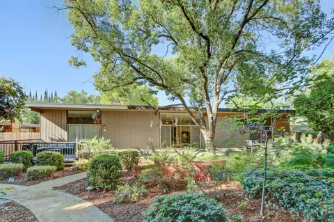 Exterior - 1012 Fordham Dr, Davis, CA 95616 photo 13 of 20