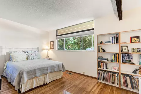 Bedroom - 1012 Fordham Dr, Davis, CA 95616 photo 6 of 8