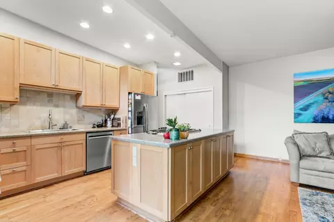 Kitchen - 1012 Fordham Dr, Davis, CA 95616 photo 4 of 7