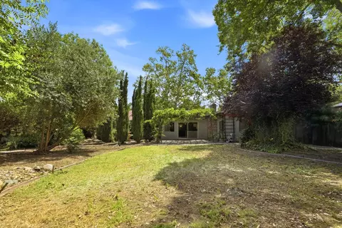 Exterior - 701 Oak Ave, Davis, CA 95616 photo 5 of 8