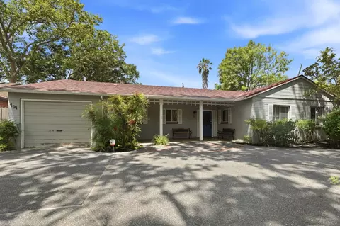 Exterior - 701 Oak Ave, Davis, CA 95616 photo 3 of 8