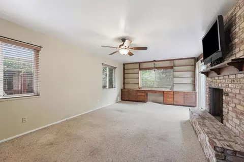 Living - 701 Oak Ave, Davis, CA 95616 photo 10 of 12