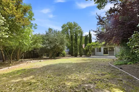 Exterior - 701 Oak Ave, Davis, CA 95616 photo 6 of 8