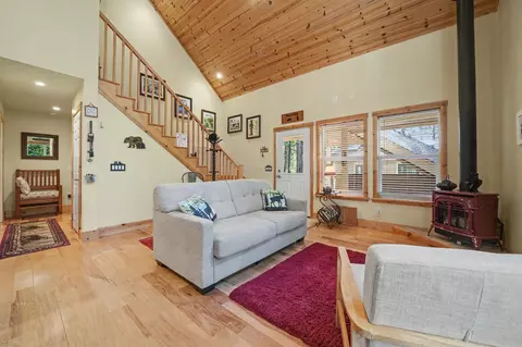 Living - 3061 Tahos Dr, Dorrington, CA 95223 photo 2 of 3
