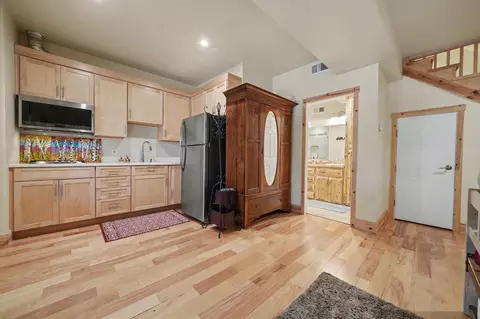 Kitchen - 3061 Tahos Dr, Dorrington, CA 95223 photo 6 of 8