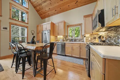 Kitchen - 3061 Tahos Dr, Dorrington, CA 95223 photo 1 of 8