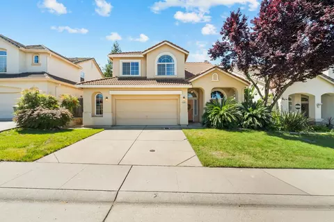 2204 Misty Hollow Dr, Rocklin, CA 95765