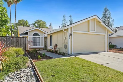 7004 Springmont Dr, Elk Grove, CA 95758