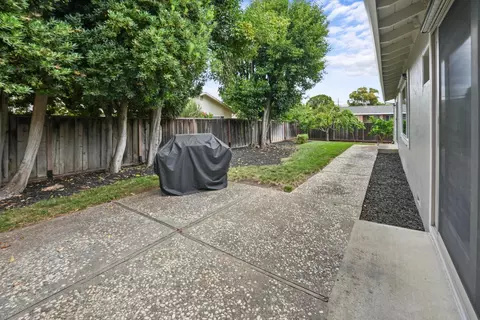 Exterior - 1775 Elmhurst Ln, Concord, CA 94521 photo 4 of 21