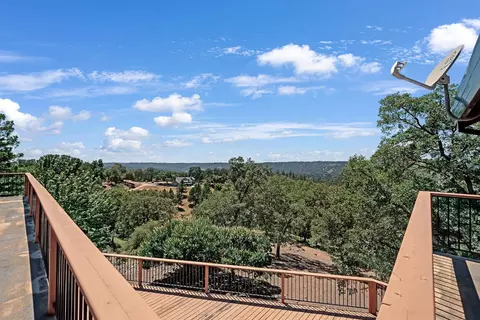 Exterior - 6287 Oak Hill Rd, Placerville, CA 95667 photo 6 of 8