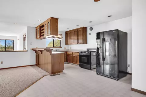 Kitchen - 6287 Oak Hill Rd, Placerville, CA 95667 photo 4 of 4