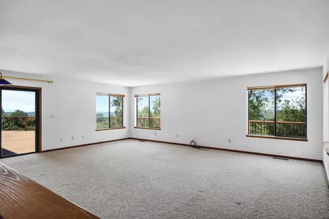 Living - 6287 Oak Hill Rd, Placerville, CA 95667 photo 9 of 12