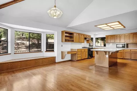 Living - 6287 Oak Hill Rd, Placerville, CA 95667 photo 6 of 12
