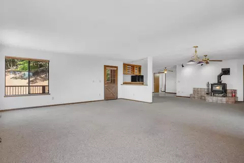 Living - 6287 Oak Hill Rd, Placerville, CA 95667 photo 10 of 12