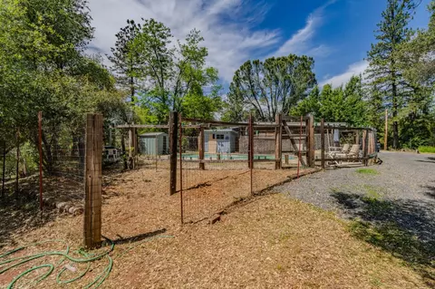 Exterior - 11751 Coarse Gold Ln, Columbia, CA 95310 photo 9 of 10