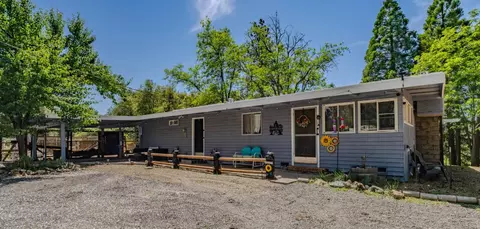 11751 Coarse Gold Ln, Columbia, CA 95310