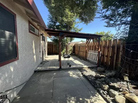 Exterior - 1440 Windsor Ct, Turlock, CA 95380 photo 4 of 5