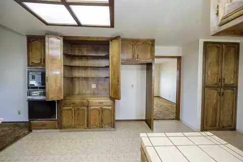 Kitchen - 1009 Riesling Dr, Modesto, CA 95351 photo 3 of 5
