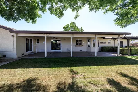 Exterior - 1009 Riesling Dr, Modesto, CA 95351 photo 14 of 16