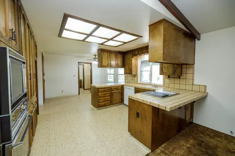 Kitchen - 1009 Riesling Dr, Modesto, CA 95351 photo 1 of 5