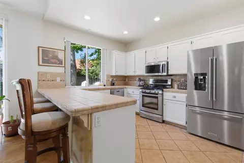Kitchen - 1824 Rail St, Manteca, CA 95337 photo 2 of 6