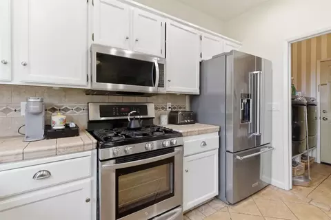Kitchen - 1824 Rail St, Manteca, CA 95337 photo 6 of 6