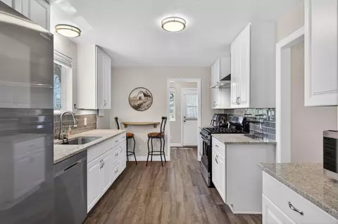 Kitchen - 94101 Highway 70, Chilcoot, CA 96105 photo 1 of 5