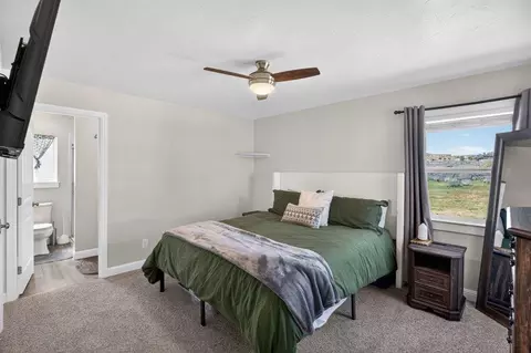 Bedroom - 94101 Highway 70, Chilcoot, CA 96105 photo 1 of 4