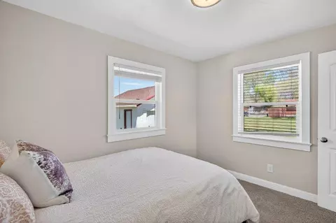 Bedroom - 94101 Highway 70, Chilcoot, CA 96105 photo 4 of 4