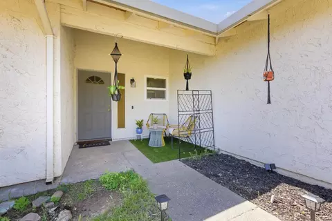 Exterior - 7709 Milldale Cir, Elverta, CA 95626 photo 1 of 4