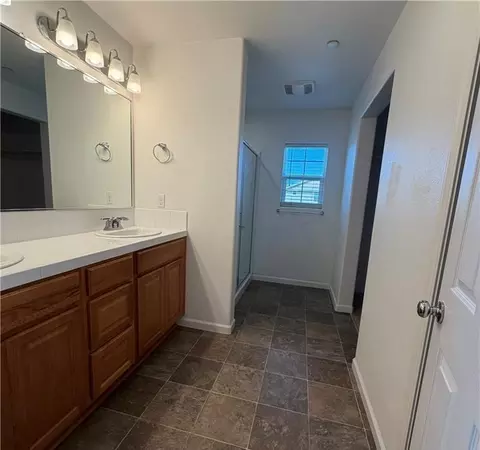 Bath - 385 Ostrander, Merced, CA 95341 photo 2 of 4