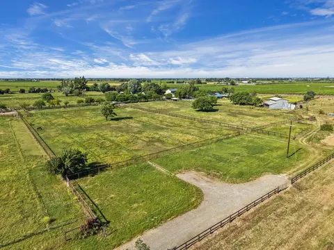 Undisclosed, Lodi, CA 95242 photo 18