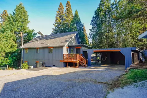 518 Whiting St, Grass Valley, CA 95945