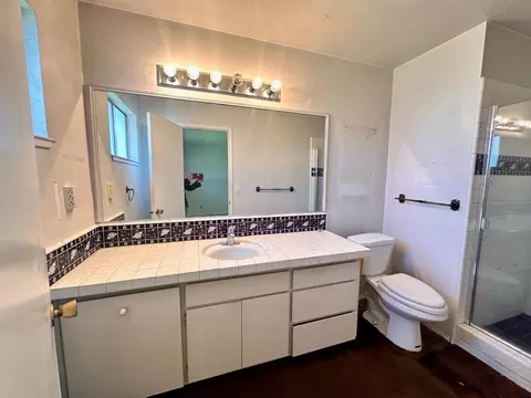 Bath - 3207 Terry Way, Carmichael, CA 95608 photo 5 of 5